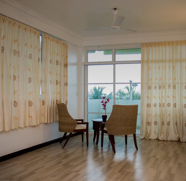 Rivers Beach & Spa Hulhumale Exterior foto